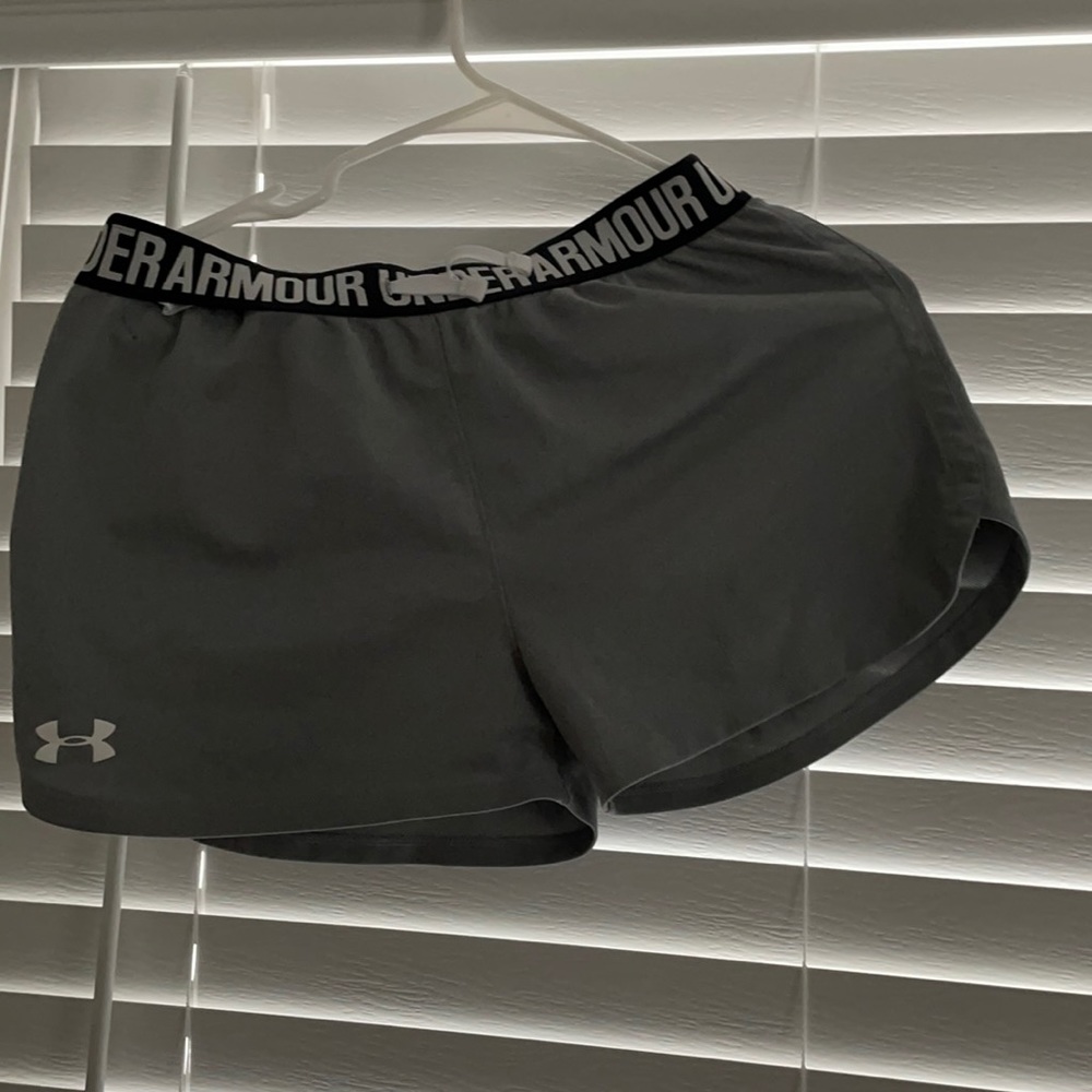 Girls Grey Under Armor Athletic Shirts